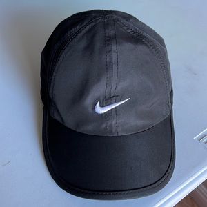 Nike Featherlight Dri-Fit hat